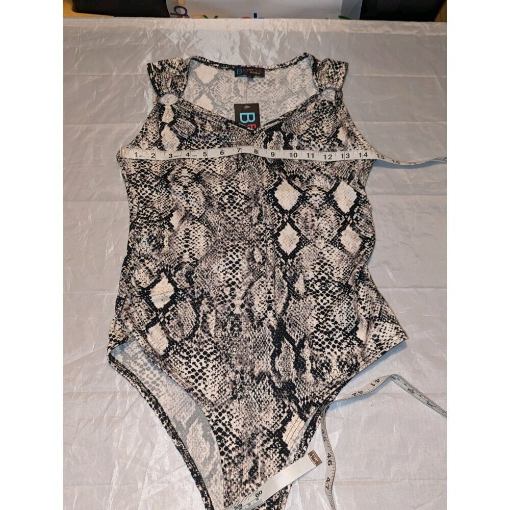 B Famous Women's Size Medium Brown Animal Print One Piece Body Suit NWTs - Picture 8 of 15
